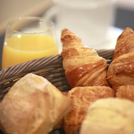 Otel The Originals City, L'haut' Aile, Coquelles-calais Tunnel S/manche L'hautaile 3*