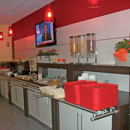 The Originals City, L'haut' Aile, Coquelles-calais Tunnel S/manche L'hautaile Otel