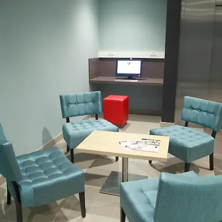 The Originals City, L'haut' Aile, Coquelles-calais Tunnel S/manche L'hautaile Otel