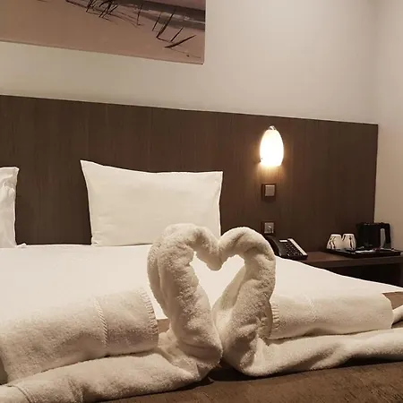 The Originals City, L'haut' Aile, Coquelles-calais Tunnel S/manche L'hautaile Hotel 3*