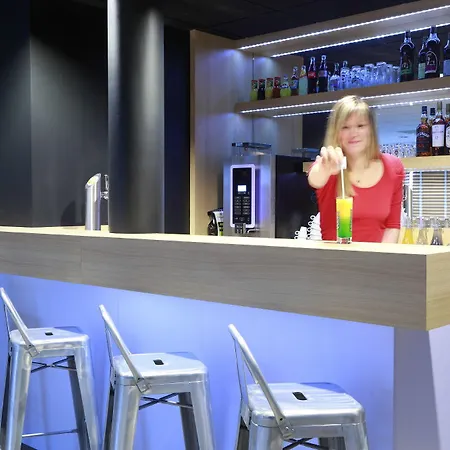 Hotel The Originals City, L'haut' Aile, Coquelles-calais Tunnel S/manche L'hautaile 3*