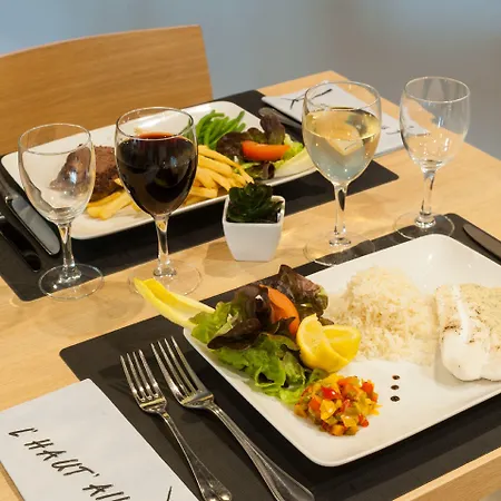 The Originals City, L'haut' Aile, Coquelles-calais Tunnel S/manche L'hautaile فندق